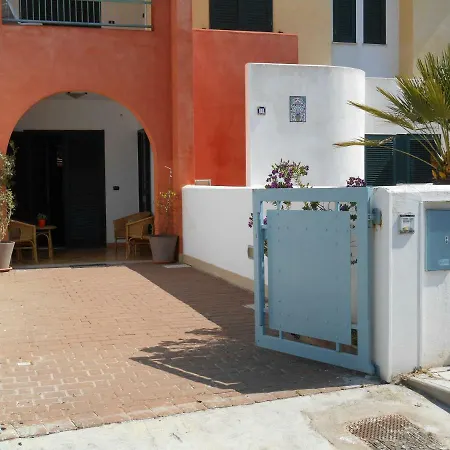 بيت للعطل Red Con Spazio Esterno A 50 Metri Dalla غالّيبولي