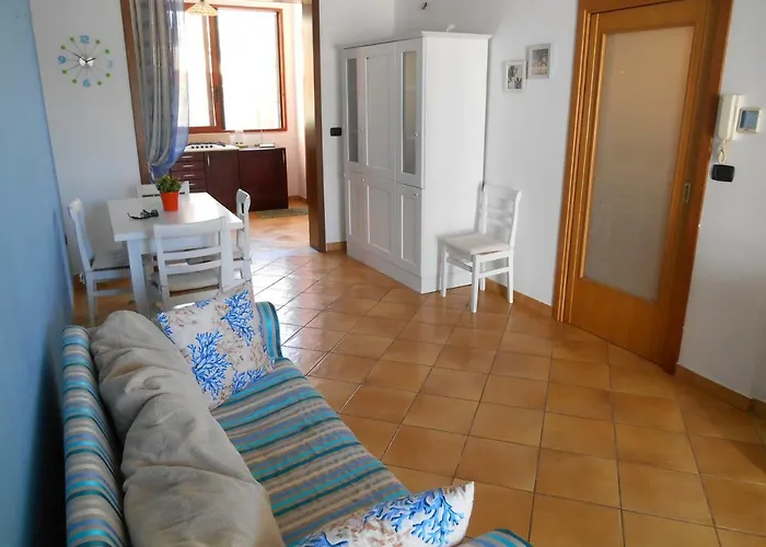 Red Con Spazio Esterno A 50 Metri Dalla