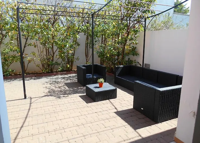 Red Con Spazio Esterno A 50 Metri Dalla Holiday home